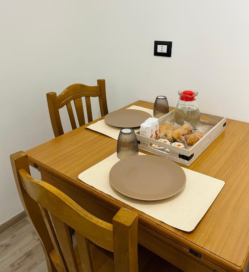 Apartment Essential House Brindisi